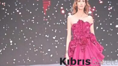 unlu model sema simsek podyumda yere kapaklandi gyZc1RnC