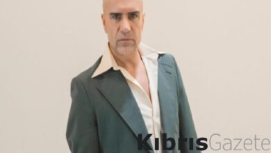 berdan mardini tarziyla olay yaratti kiyafetini goren saskinligini gizleyemedi YRiRKtkH