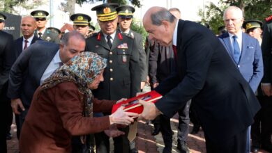 Cumhurbaşkanı Tatar, şehit Erdoğan Derviş için düzenlenen devlet törenine katıldı 9 cumhurbaskani tatar sehit erdogan dervis icin duzenlenen devlet torenine katildi IL6VluBD
