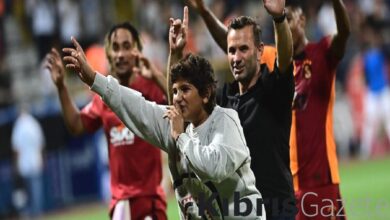 derbi oncesinde koridorlarda arbede mF9AQq3L