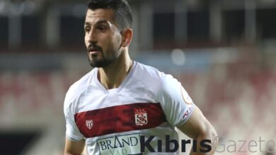 Emrah Başsan'dan tepki! VAR çalışmıyor, uyarmıyor sanırım 9 emrah bassandan tepki var calismiyor uyarmiyor sanirim 7RpVJqBN