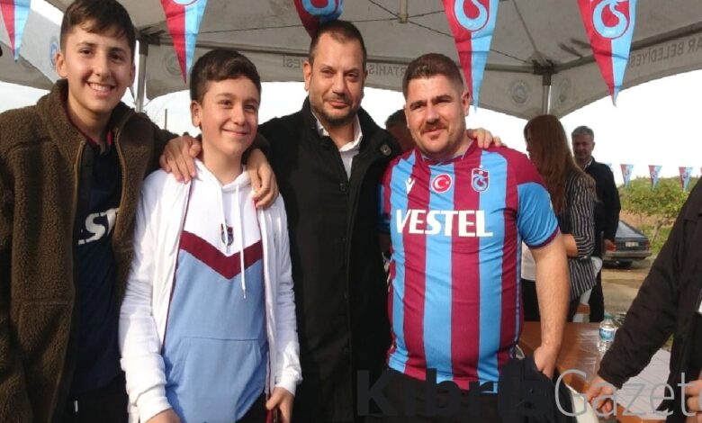 Ertuğrul Doğan, Trabzonspor taraftarına hamsi ikram etti 1 ertugrul dogan trabzonspor taraftarina hamsi ikram etti kzlEJKYg