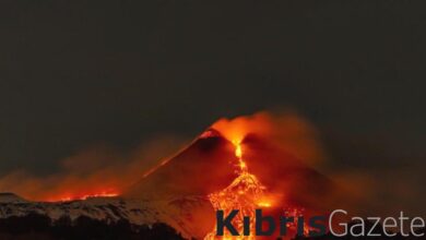 Etna Yanardağı lav püskürtmeye devam ediyor 1 etna yanardagi lav puskurtmeye devam ediyor vCrW5y4k