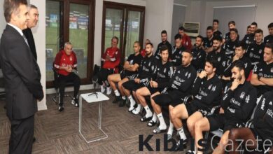 feyyaz ucar ve samet aybaba besiktasli futbolcularla bir araya geldi R5v8IvG6