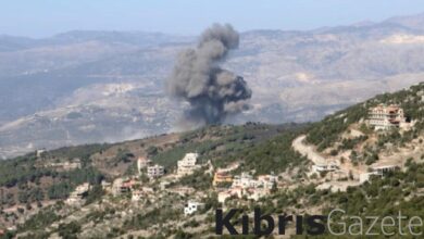 israilden suriyede bir araca ihali saldiri 4 olu AHphRHMx