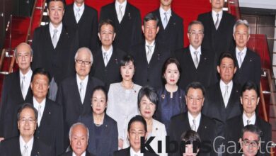 japonyada uc bakan ve kabine sozcusu istifa etti Aq4k21ON