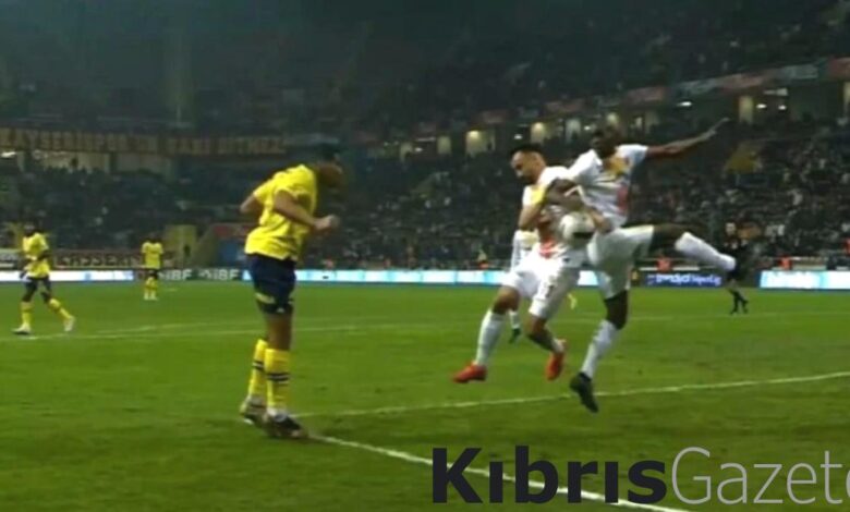 Kayseri'de Fenerbahçe lehine penaltı kararı! 1 kayseride fenerbahce lehine penalti karari DW6pbg8O