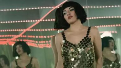 sarkici goksel yeni imajiyla bambaska biri oldu APrpRA5y