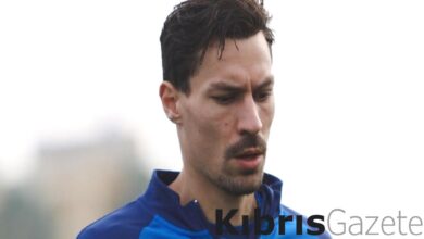 Adana Demirspor'da yaprak dökümü devam ediyor: 2 futbolcu daha gitti 10 adana demirsporda yaprak dokumu devam ediyor 2 futbolcu daha gitti D1RyY5DF