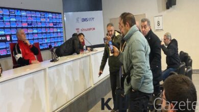 Basın mensuplarından Marius Sumudica'ya protesto 3 basin mensuplarindan marius sumudicaya protesto zU9dxxsF