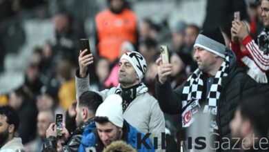 besiktas taraftarindan protesto hasan arat transferler nerede PZZreKia