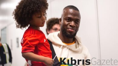 enner valenciadan kartel baskinina ataturkun sozuyle tepki yurtta baris dunyada baris wxGBpPSO