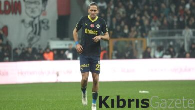 Fenerbahçe ayrılığı duyurdu! Deneyimli orta sahanın vedası açıklandı 9 fenerbahce ayriligi duyurdu deneyimli orta sahanin vedasi aciklandi Li17uss9