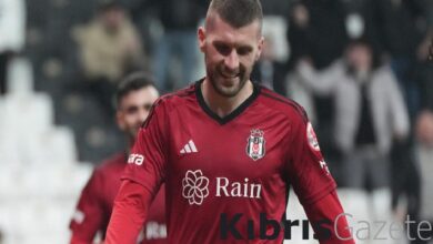 Fernando Santos, Ante Rebic'i istemiyor! İkna olursa ayrılacak 2 fernando santos ante rebici istemiyor ikna olursa ayrilacak 6UU1krqS
