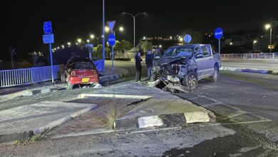 guneyde yeni yilin ilk saatlerinde feci kaza 4 kisi hayatini kaybetti b4GXP41w