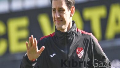 halil umut meler geri dondu alkislarla karsilandi L5ld9pwj