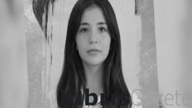 Hayal Gençalioğlu’nun annesi: Her iki cihanda da yakanızdayım 1 hayal gencalioglunun annesi her iki cihanda da yakanizdayim ZSyu5VuZ