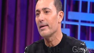 Hilafet bayrağı tartışmasına Mustafa Sandal da katıldı: "O kişi neden gözaltında değil?" 1 hilafet bayragi tartismasina mustafa sandal da katildi o kisi neden gozaltinda degil RYruVVlj