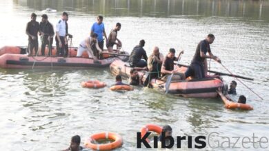 Hindistan'da öğrencileri taşıyan tekne alabora oldu: 14 ölü 4 hindistanda ogrencileri tasiyan tekne alabora oldu 14 olu FlnkZvkw