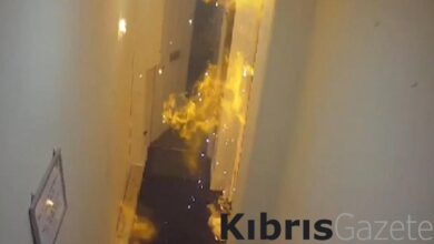 ingilterede intikam almak isteyen kadin eski sevgilisinin kapisini patlatti o anlar cmmaLYbt