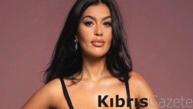 Kısmetse Olur’un Cansel’i derin dekoltesini emoji ile gizledi! Seneler Cansel’e yarıyor… 3 kismetse olurun canseli derin dekoltesini emoji ile gizledi seneler cansele yariyor RuKvqaZT