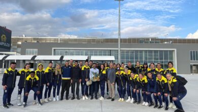 kktc fenerbahceliler dernegi fenerbahce kadin futbol takimini ercan havalimaninda karsiladi 9lxP7s6M