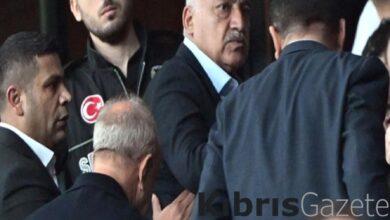 mehmet buyukeksiye kufur suclamasiyla 41 kisiye dava acildi wRK86JUe