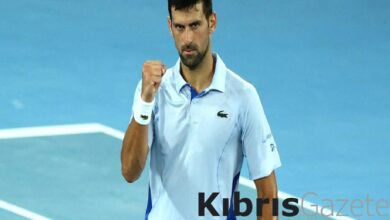 novak djokovic avustralya acika galibiyetle basladi VgNCju59