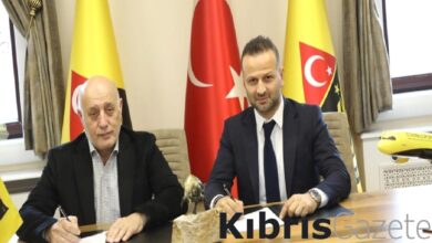 osman zeki korkmaz eski takimi istanbulsporun basinda 7mt1vqf3