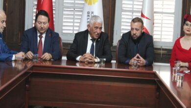 ozcinar turkiye kibris turk cumhuriyeti isbirligi cemiyeti ile gorustu rgk3X9Xe