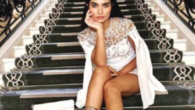 parisi romantik bir sehir olarak gormedim D38eZbte