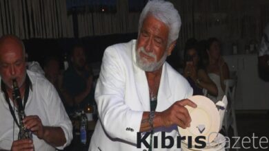 Taverna müziğinin efsane ismi Fedon, 54'üncü evlilik yıl dönümünü kutladı 2 taverna muziginin efsane ismi fedon 54uncu evlilik yil donumunu kutladi DybXkUUb