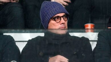vincenzo montella basaksehir fenerbahce macini tribunden izledi rrlpWZmb