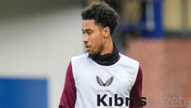 aston villada boubacar kamara sezonu kapatti FXAVTlaY
