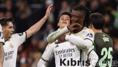 camavinga arda gulerin kulagini yaladi cxUzgUiq