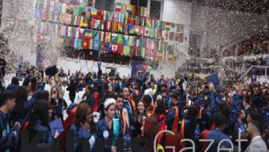 DAÜ lisans ve ön lisans mezunları diploma aldı 1 dau lisans ve on lisans mezunlari diploma aldi th9PfO11