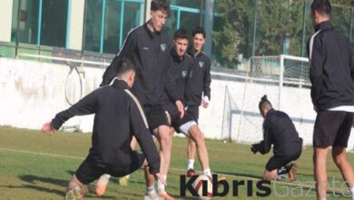 denizlisporda kriz oyuncular idmana cikmiyor S8Hz8753