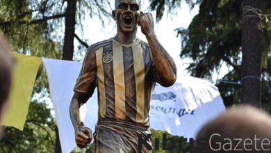 fenerbahce heykellerini sukru saracogluna tasiyacak KbVy5sbd