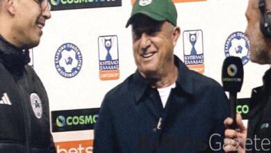 Finale çıkan Panathinaikos'ta Fatih Terim şapkasını imzaladı 10 finale cikan panathinaikosta fatih terim sapkasini imzaladi zeCmSK2U