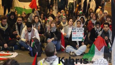 Hollanda'da Filistin'e destek için oturma eylemi yapıldı 1 hollandada filistine destek icin oturma eylemi yapildi EPtQtkw1