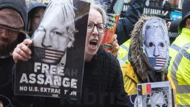 Julian Assange’ın ABD’ye iade davasına ilişkin kararın ileri tarihte verileceği belirtildi 2 julian assangein abdye iade davasina iliskin kararin ileri tarihte verilecegi belirtildi lH9fRxst