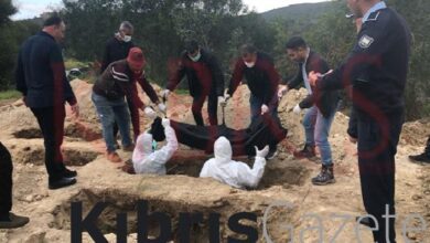 karaya vuran cesetler karpaza defnedildi P3MB9W5k