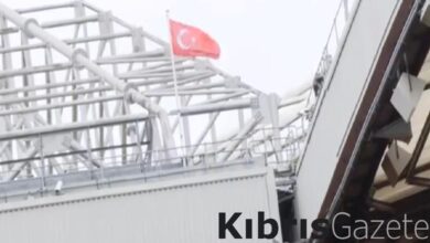 manchester unitedin stadinda turk bayragi dalgalandi mY4ir58g