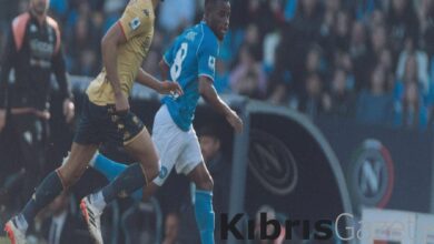 napoli genoa karsisinda 1 puani son dakikada aldi AzP1kYJU