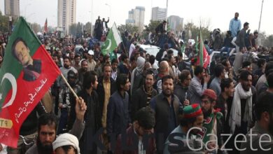 pakistanda imran hanin partisi ulke genelinde secim sonuclarini protesto ediyor bTh5aDGE
