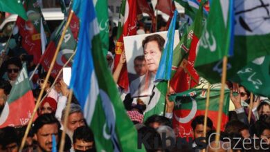 pakistanda secimleri tutuklu eski basbakan han destekli bagimsizlar kazandi QAKlrKya