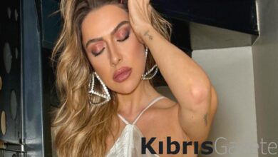Şarkıcı Hadise'den üstsüz poz! Sırt dövmesi olay oldu 9 sarkici hadiseden ustsuz poz sirt dovmesi olay oldu Iid4r4It