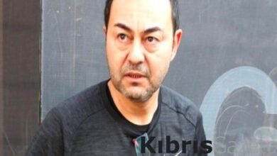 sarkici serdar ortac yine sarhos yardimcisi canli yayini zorla kapattirdi iAcybxfR