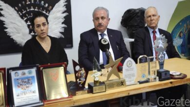 sentop sampiyon meleklerin kabirlerini ziyaret etti aileler ile bir araya geldi cXjvjlRa