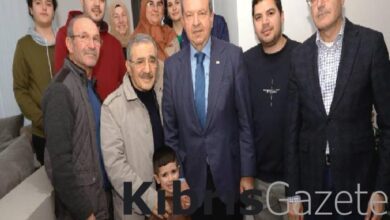 tatar depremde hayatini kaybeden arnavutoglu ve arkan ciftinin ailelerini ziyaret etti xz5iYYd9